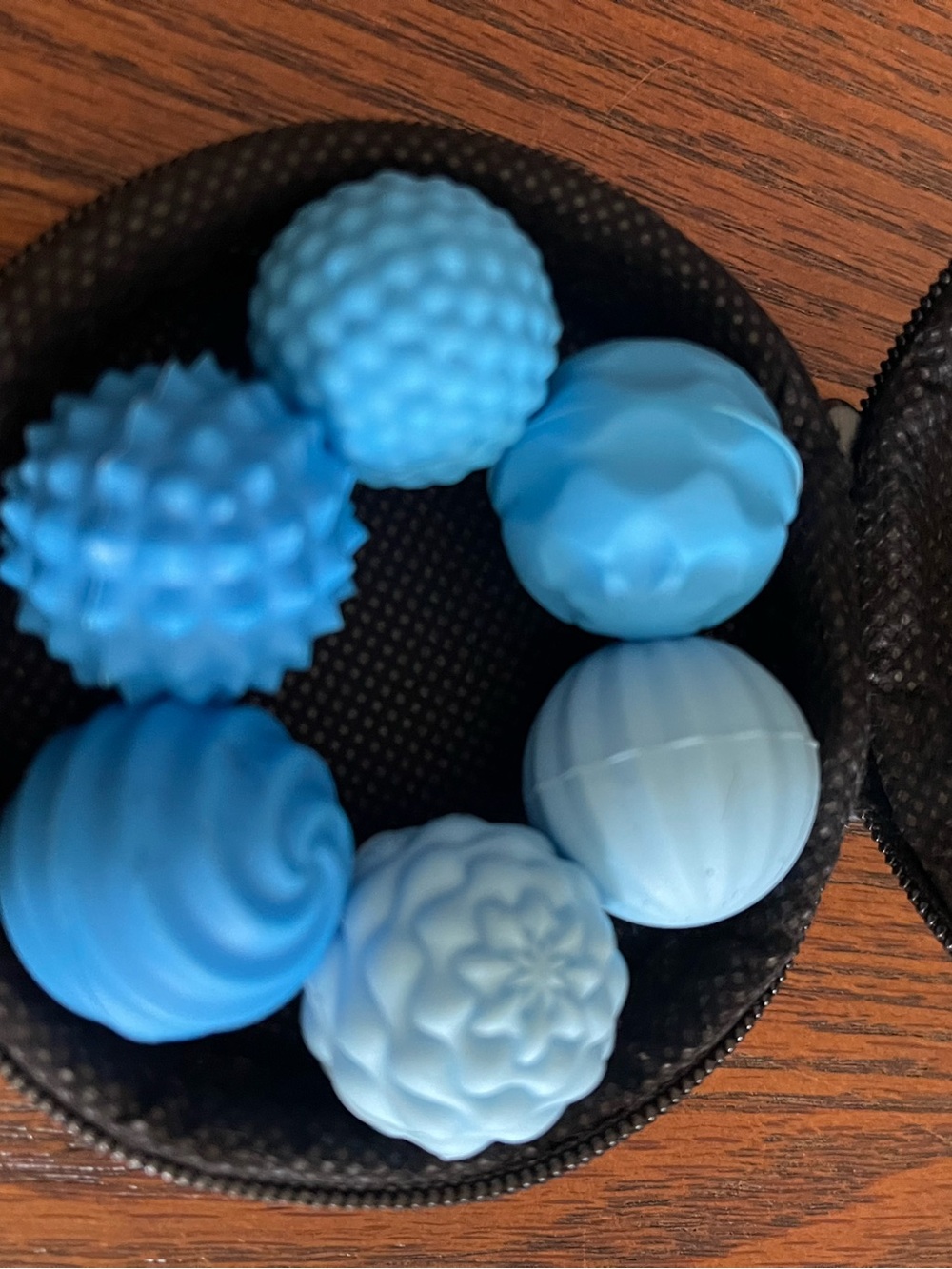 BLUE Silicone Magnetic Fidget Sensory (6) Ball Set in Case- NEW